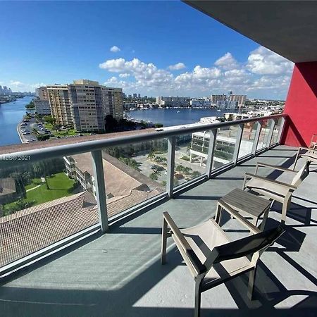 2Bd 2Ba Condo @Beachwalk Resort W/Pool Plaja Hallandale Exterior foto